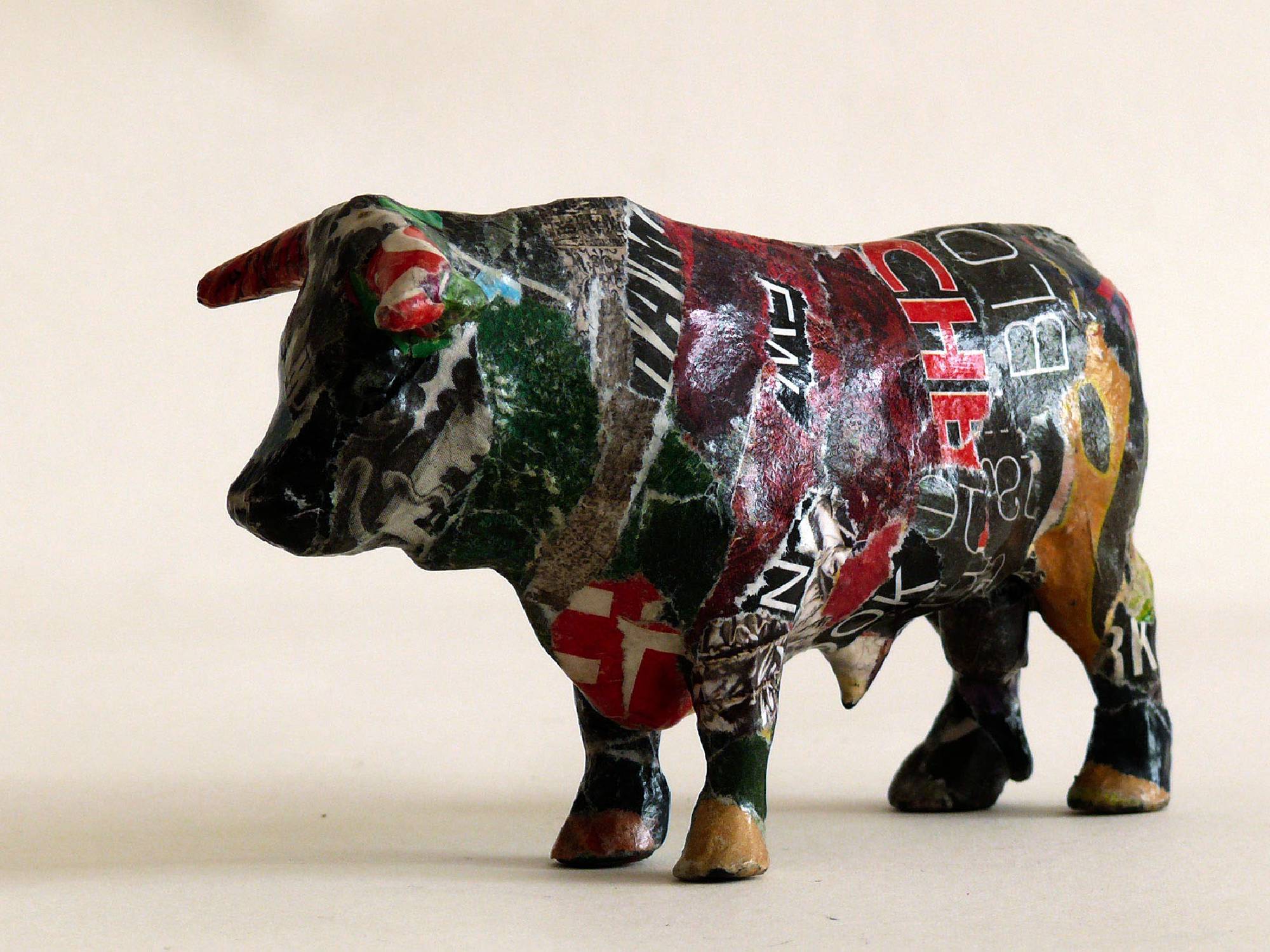 stier figur collage
